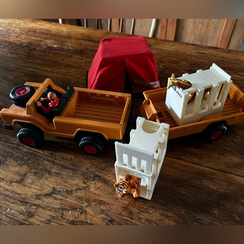 Vintage safari by Fisher Price rare!